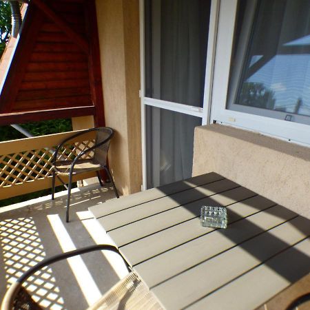 Vitorlas Apartmanhaz Siofok Bagian luar foto