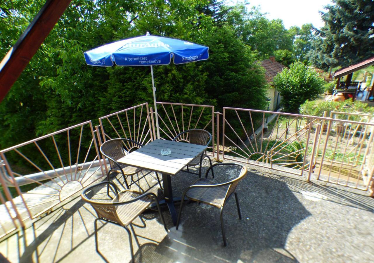 Vitorlas Apartmanhaz Siofok Bagian luar foto