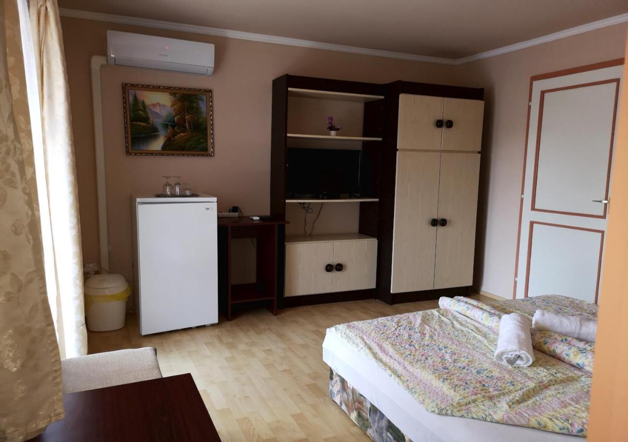 Vitorlas Apartmanhaz Siofok Bagian luar foto
