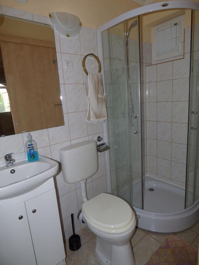 Vitorlas Apartmanhaz Siofok Bagian luar foto